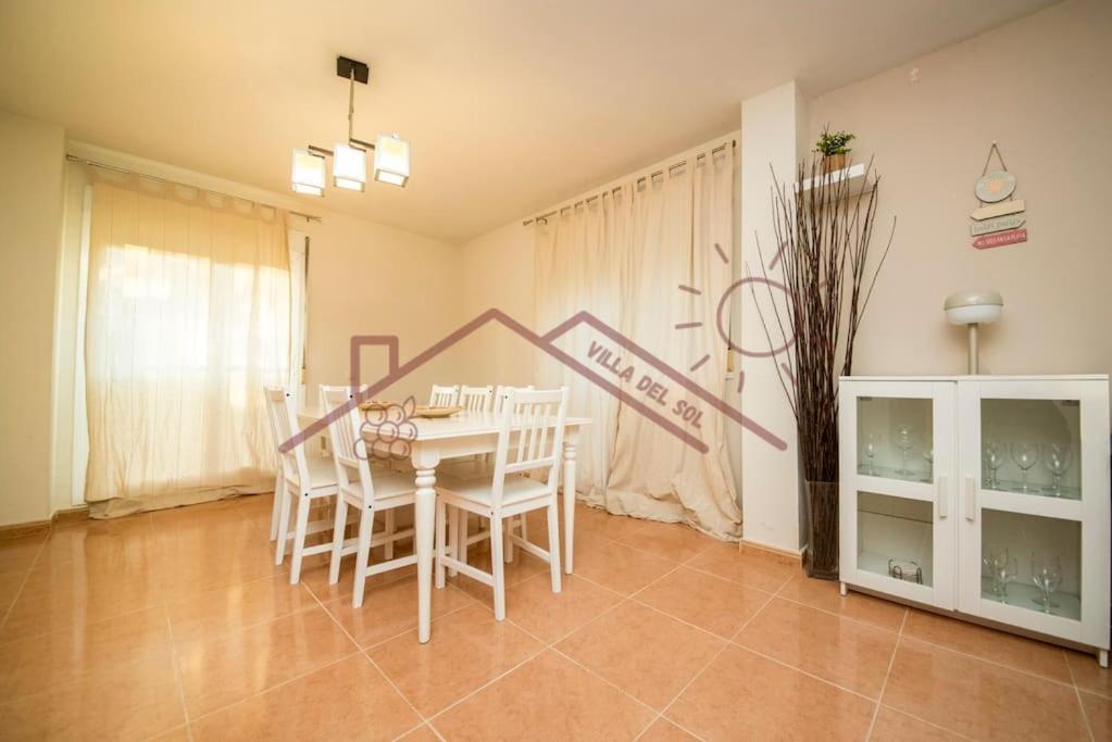 Villa Del Sol - Piscina Climatizada Mentrida Εξωτερικό φωτογραφία
